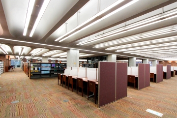 立教大学 池袋図書館
