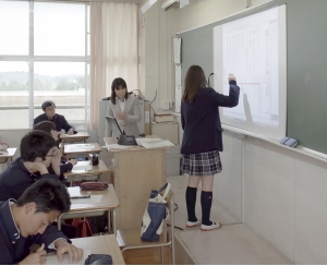 茨城県立茨城東高等学校様が全教室で一斉に電子黒板の展開